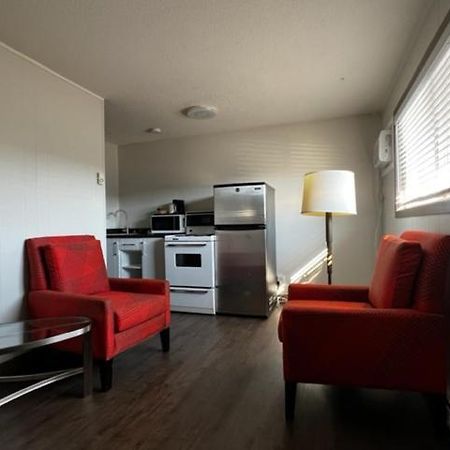 Super 8 By Wyndham Penticton Μοτέλ Εξωτερικό φωτογραφία