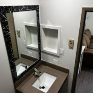 Super 8 By Wyndham Penticton Μοτέλ Εξωτερικό φωτογραφία
