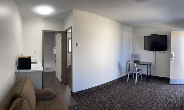 Super 8 By Wyndham Penticton Μοτέλ Εξωτερικό φωτογραφία