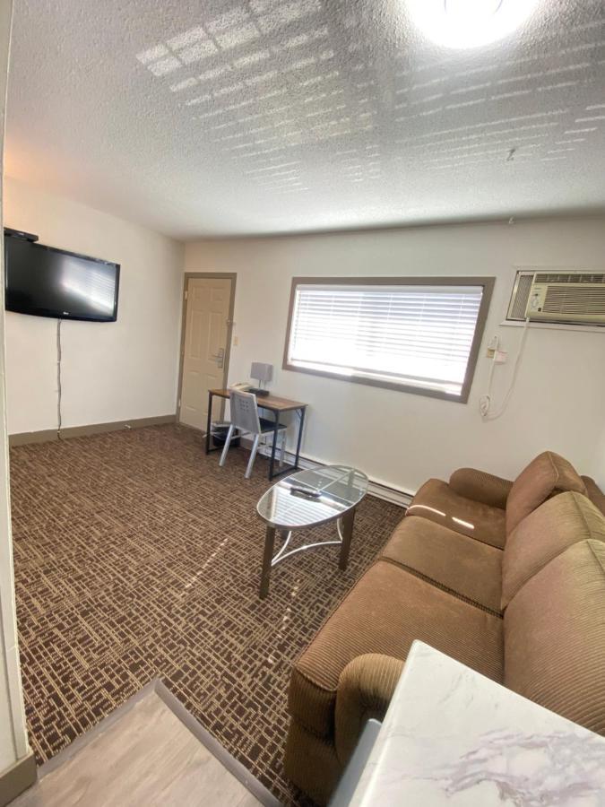 Super 8 By Wyndham Penticton Μοτέλ Εξωτερικό φωτογραφία