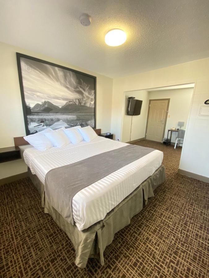 Super 8 By Wyndham Penticton Μοτέλ Εξωτερικό φωτογραφία