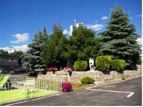 Super 8 By Wyndham Penticton Μοτέλ Εξωτερικό φωτογραφία