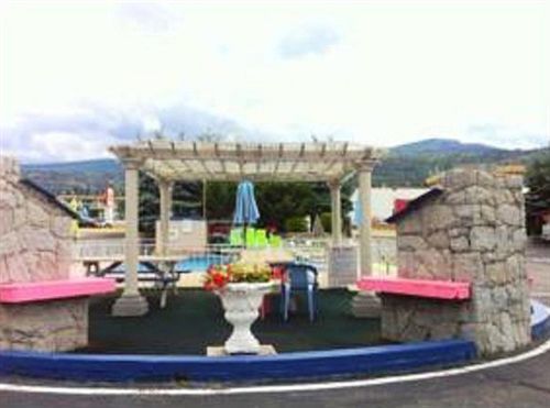 Super 8 By Wyndham Penticton Μοτέλ Εξωτερικό φωτογραφία
